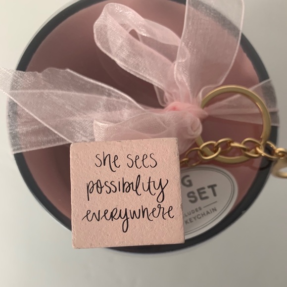 Mug Gift Set With Cube Keychain - Picture 8 of 11